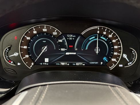 Used 2018 BMW 530e RWD image 21