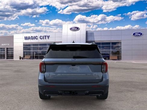 New 2026 Ford Explorer ST-Line w/ ST-Line Street Pack AWD/4WD image 5