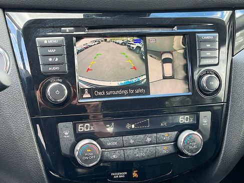 Used 2022 Nissan Rogue Sport SL AWD/4WD image 14