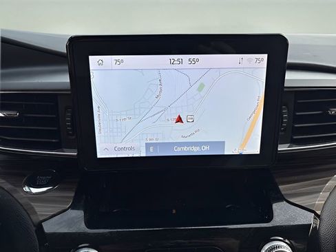 Used 2022 Ford Explorer Limited w/ Equipment Group 301A image 16