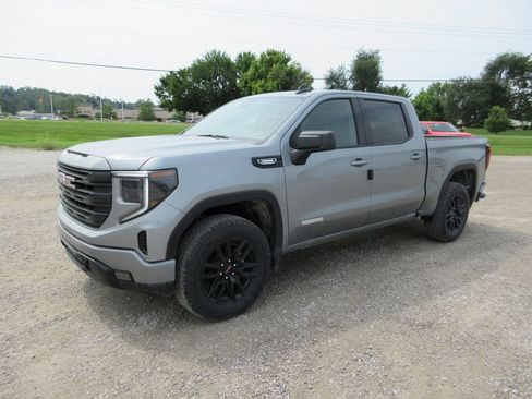 New 2026 GMC Sierra 1500 Elevation w/ Elevation Select Package AWD/4WD image 11