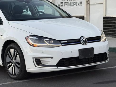 Used 2019 Volkswagen e-Golf SEL Premium FWD image 10