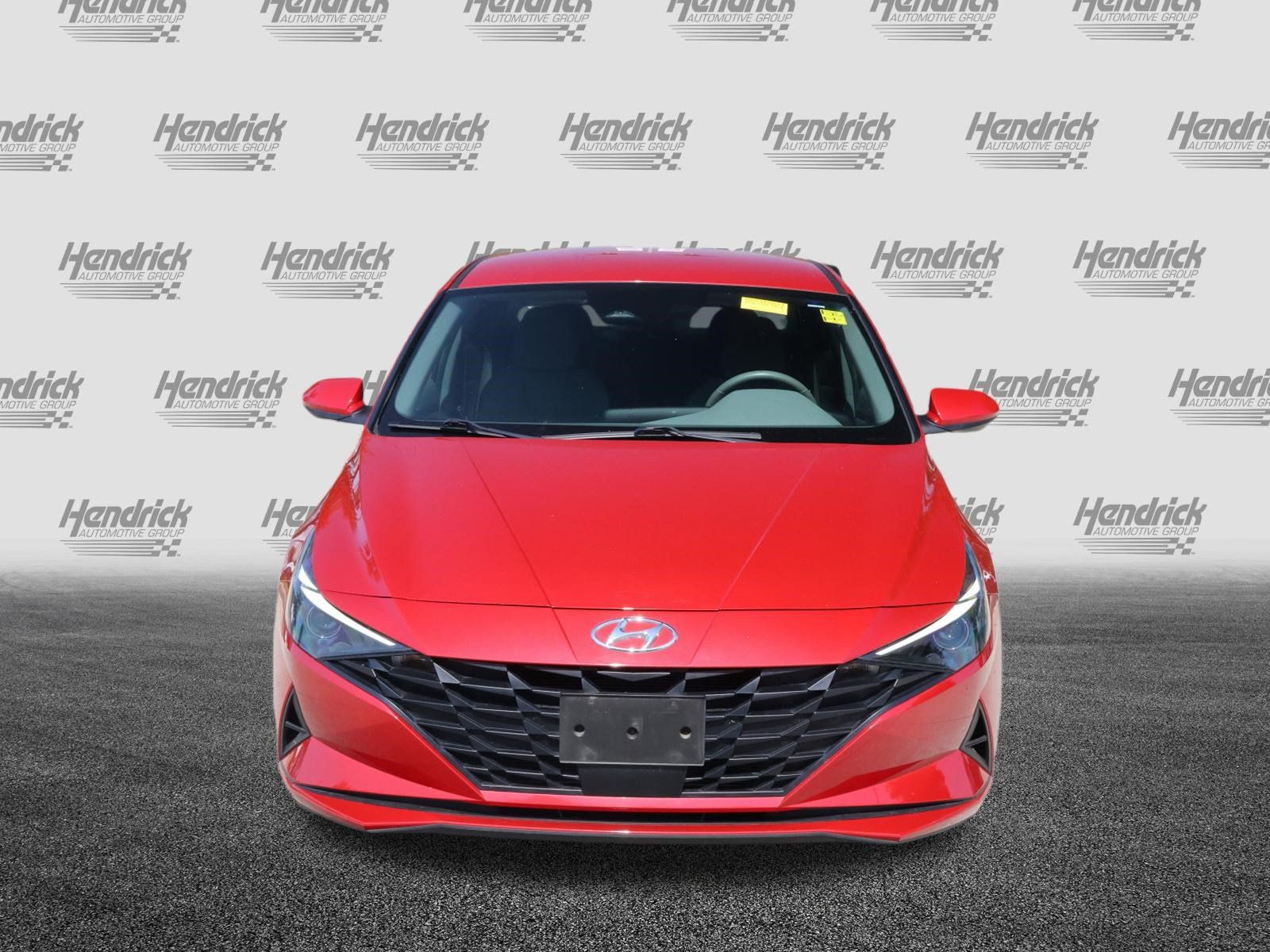 Used 2023 Hyundai Elantra SEL w/ Convenience Package FWD image 3