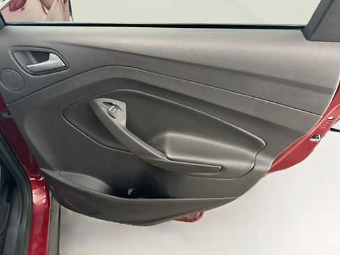 Used 2015 Ford Escape Titanium AWD/4WD image 32