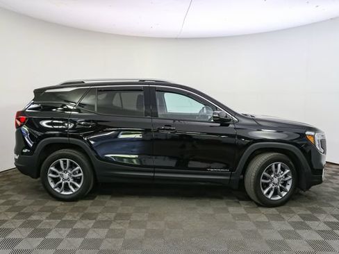 Used 2024 GMC Terrain SLT AWD/4WD image 15