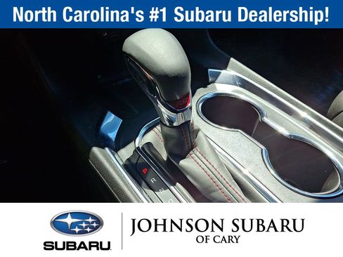 Used 2023 Chevrolet Traverse RS FWD image 14