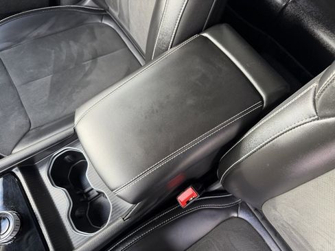 Used 2023 Jeep Grand Cherokee Altitude image 24