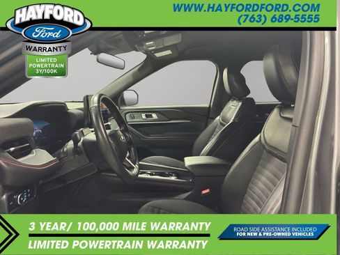 Used 2025 Ford Explorer ST-Line w/ ST-Line Street Pack AWD/4WD image 13