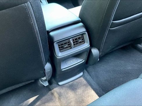 Used 2024 Honda CR-V EX image 10
