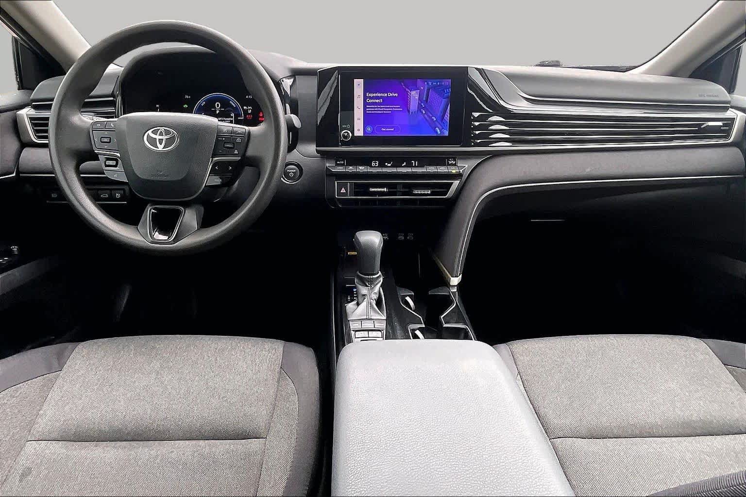 Used 2025 Toyota Camry LE FWD image 15