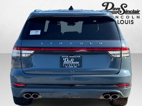 New 2026 Lincoln Aviator Reserve w/ Jet Appearance Package image 4