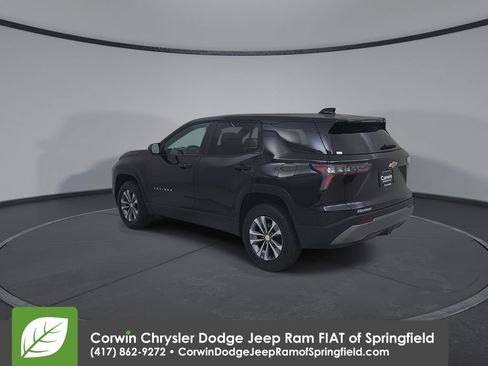 Used 2026 Chevrolet Equinox LT FWD image 11
