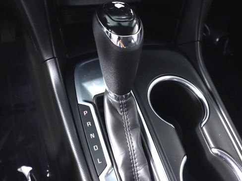 Used 2021 Chevrolet Equinox LT FWD image 27
