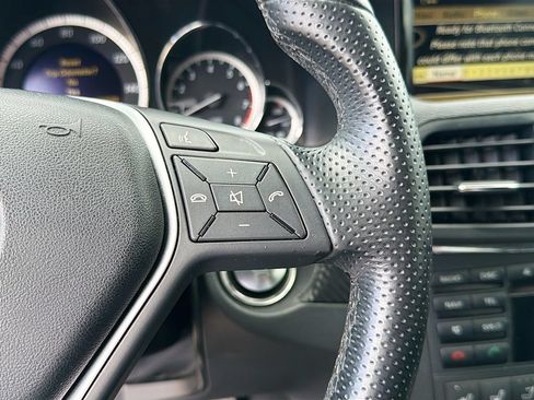 Used 2012 Mercedes-Benz E 350 Cabriolet image 33