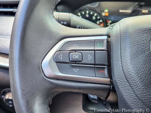 Used 2024 Jeep Compass Latitude AWD/4WD image 14