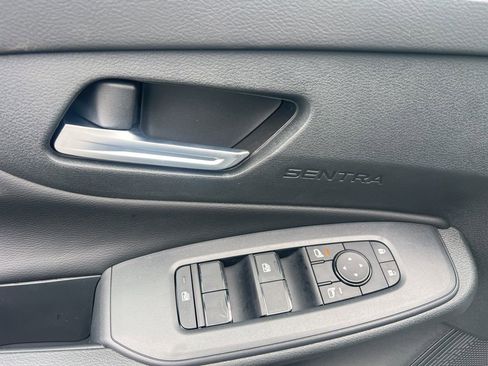 New 2026 Nissan Sentra SV w/ SV Convenience Package FWD image 20
