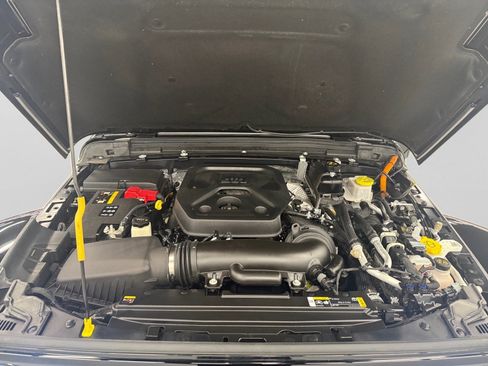 Used 2024 Jeep Wrangler High Altitude image 5