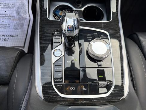 Used 2022 BMW X7 M50i AWD/4WD image 42