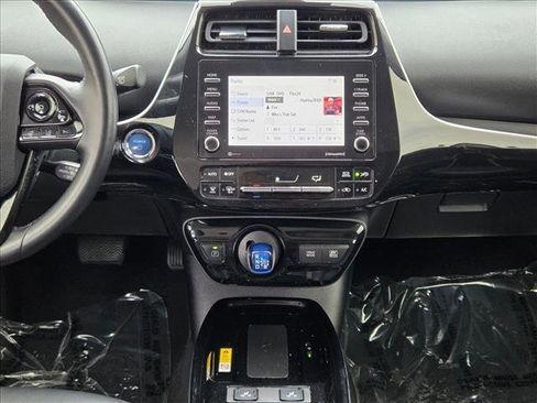 Certified 2021 Toyota Prius XLE w/ Carpet Mat Package (TMS) image 15