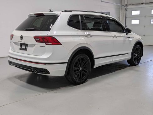 Used 2022 Volkswagen Tiguan SE R-Line AWD/4WD image 8