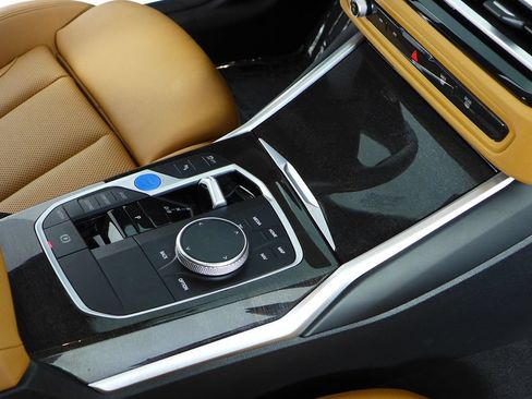 Used 2023 BMW i4 eDrive35 w/ Premium Package RWD image 15