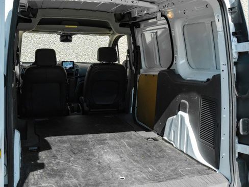 Used 2023 Ford Transit Connect XL image 48
