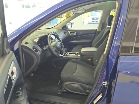 Used 2019 Nissan Pathfinder S AWD/4WD image 13