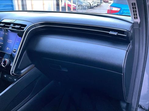 Used 2024 Hyundai Tucson SE image 19