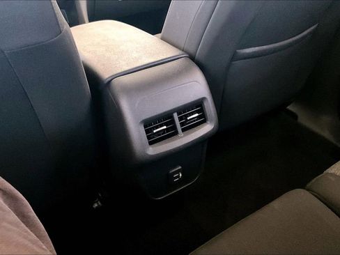 Used 2022 Chevrolet Equinox LT AWD/4WD image 14