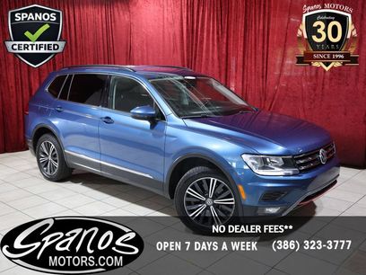 Used 2018 Volkswagen Tiguan SE w/ 18" Alloy Wheels Package
