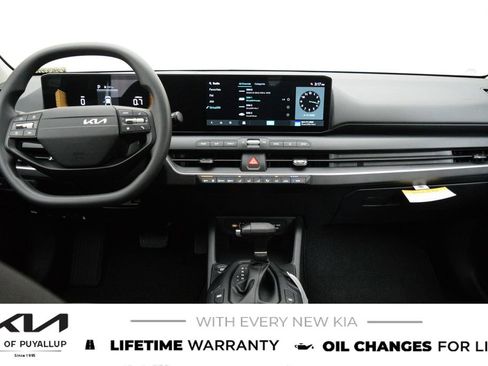 New 2026 Kia K4 FWD image 17
