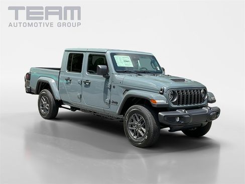 New 2025 Jeep Gladiator Sport image 1