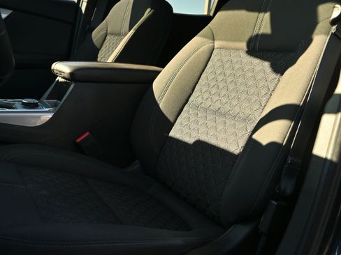 Used 2021 Chevrolet Blazer LT image 17