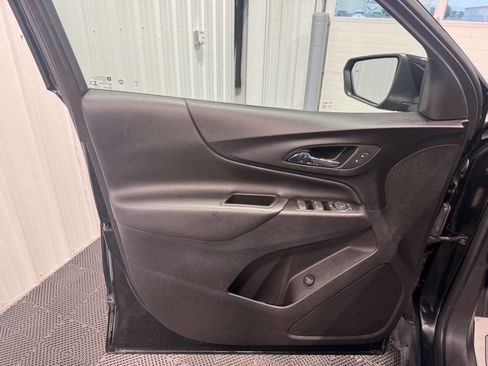 Used 2022 Chevrolet Equinox LT image 13