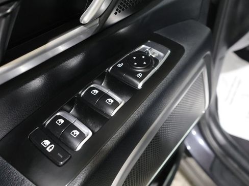 Used 2025 Kia Telluride S AWD/4WD image 13