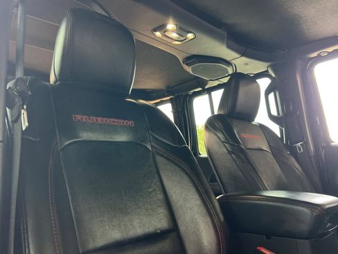 Used 2019 Jeep Wrangler Unlimited Rubicon AWD/4WD image 18