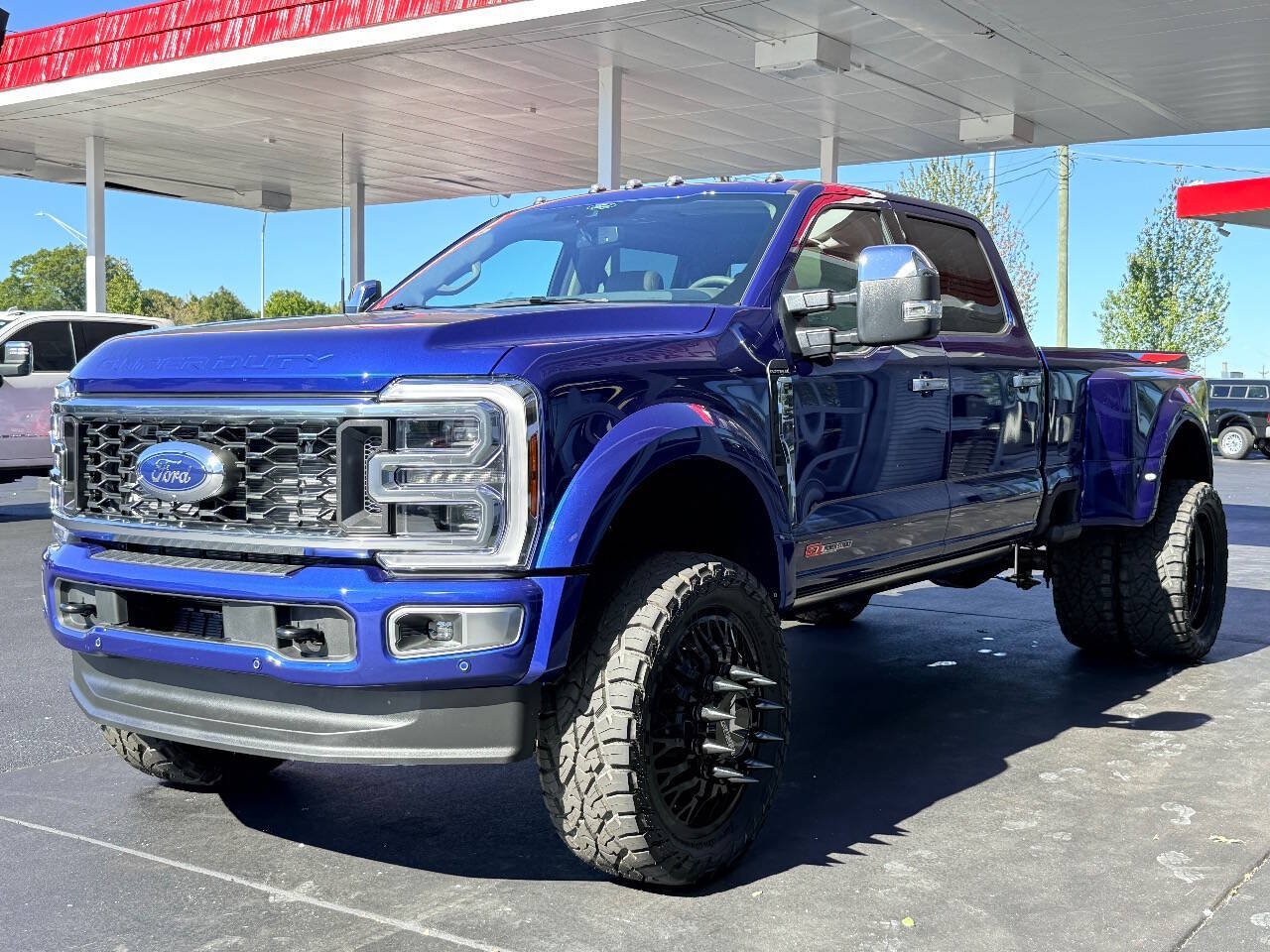 Used 2026 Ford F450 Platinum w/ Platinum Plus Package AWD/4WD image 6