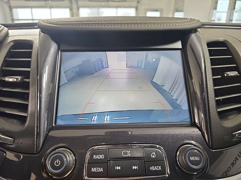 Used 2018 Chevrolet Impala LT FWD image 28