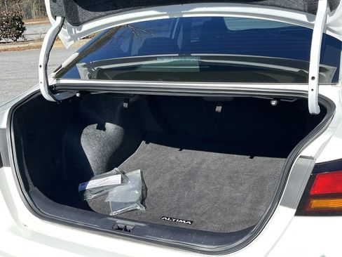 Certified 2025 Nissan Altima 2.5 S image 21