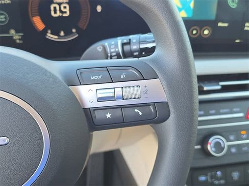 New 2026 Hyundai Tucson SE image 25