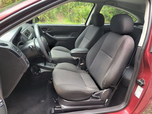 Used 2007 Ford Focus SE image 14