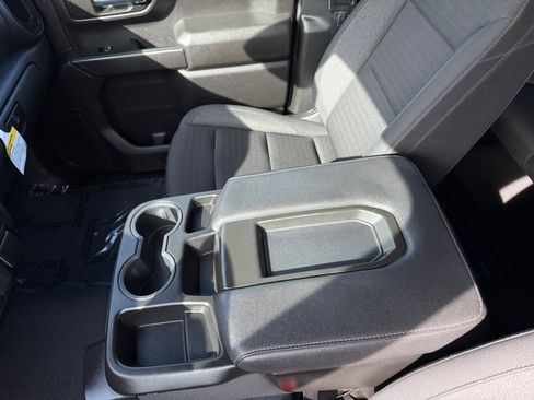 Used 2024 Chevrolet Silverado 1500 Custom image 14