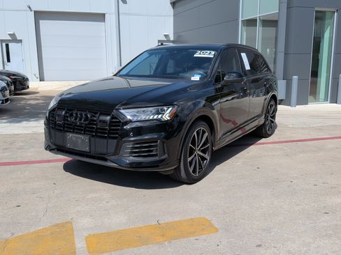 Used 2023 Audi Q7 3.0T Prestige w/ Prestige Package AWD/4WD image 5