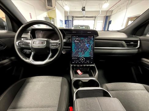 Used 2025 GMC Terrain Elevation image 21