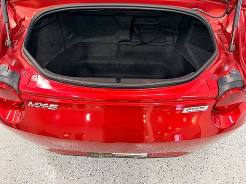 Used 2017 MAZDA MX-5 Miata Grand Touring RWD image 28