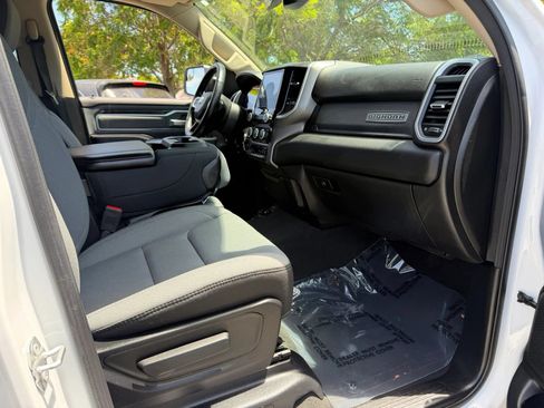 Used 2020 RAM 1500 Big Horn AWD/4WD image 17