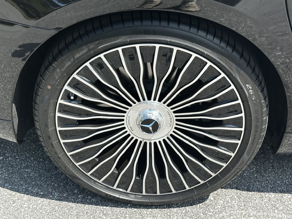 Certified 2024 Mercedes-Benz Maybach S 580 4MATIC image 21