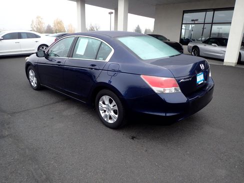 Used 2010 Honda Accord LX-P image 3