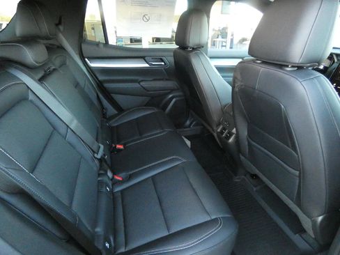 New 2026 GMC Terrain Elevation image 16