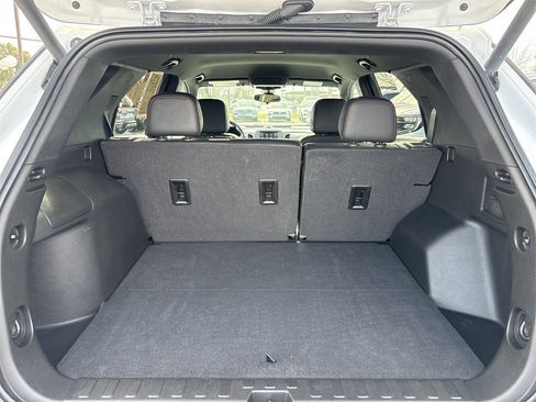 Used 2022 Chevrolet Equinox RS image 34